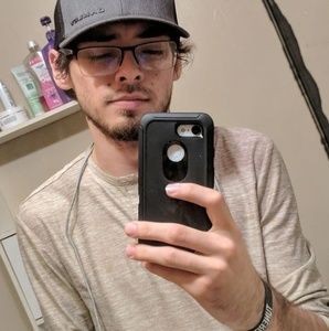 Meet your Posher, Aaron